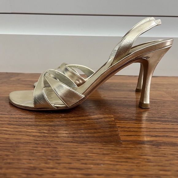 Stuart Weitzman Delovely Heels - gold - size 7.5 wide - Picture 3 of 10